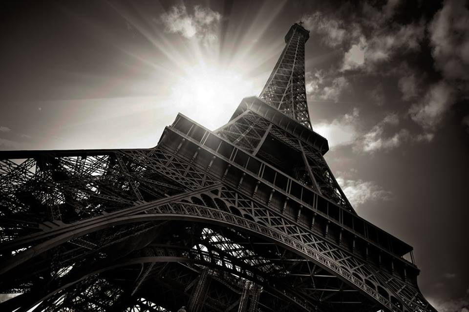 France, prends la main qu’on te tend! France, prends la main qu’on te tend!