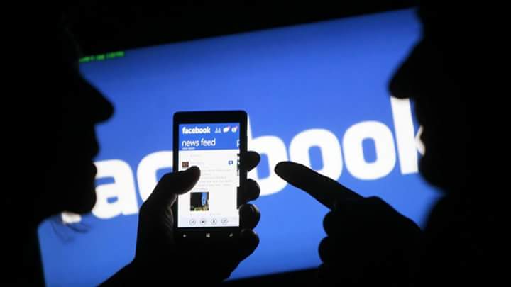 Les réseaux sociaux, cimetières du respect Les réseaux sociaux, cimetières du respect